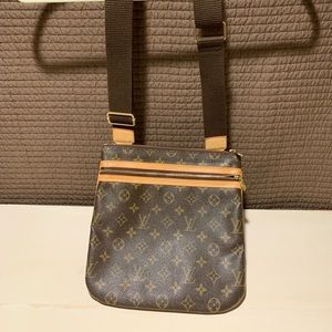 Louis Vuitton Pickett’s Bosphere Messenger